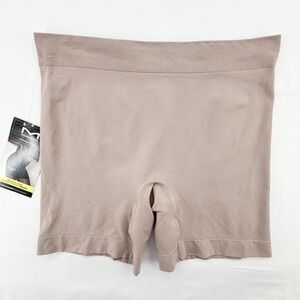 Maidenform Basically Sexy Seamless Smoothing Short Tan Nude MST003 Large NWT